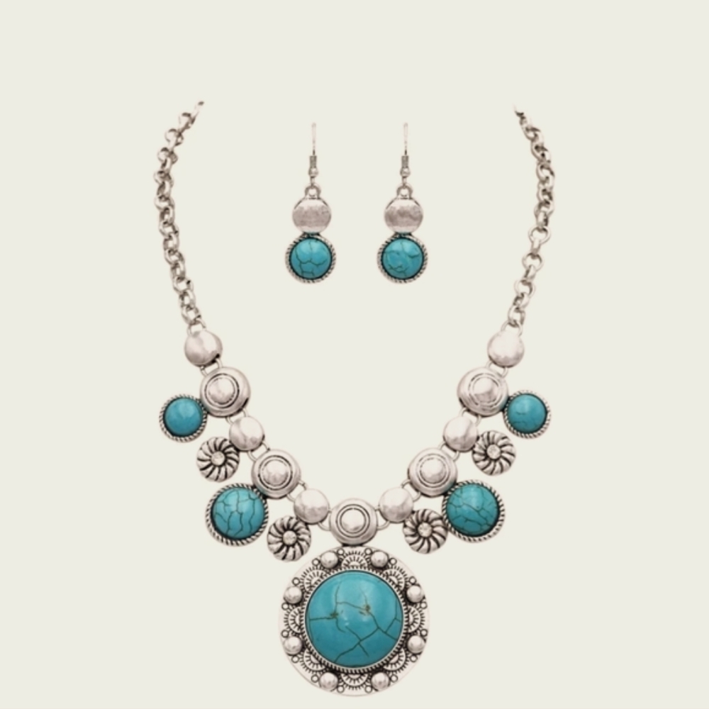 Southwestern Style Circular Turquoise n Silver Concho Statement Necklace Set